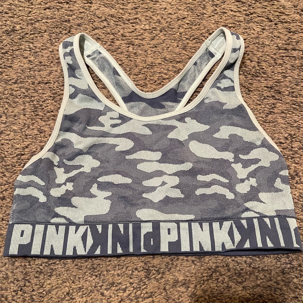 sports bra